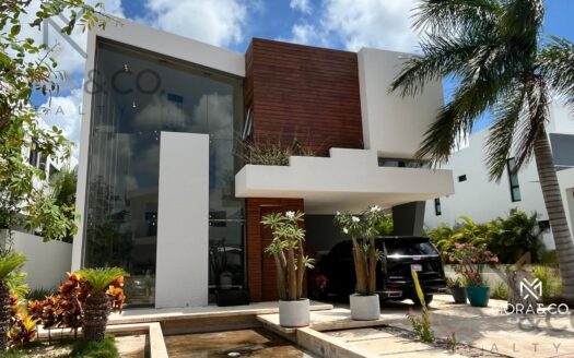 Residencial Lagos del Sol