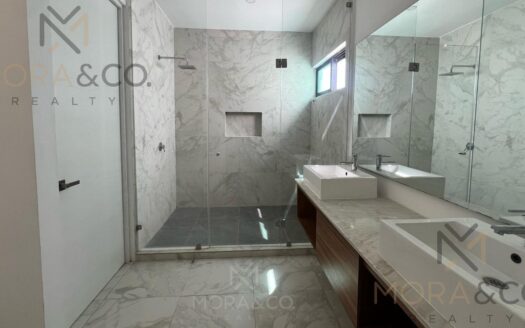 CASA EN VENTA RESIDENCIAL AQUA AV. HUAYACAN